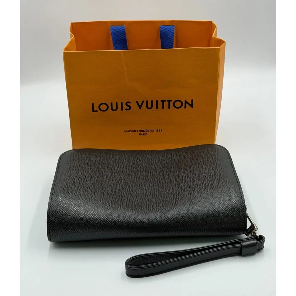 Authentic Louis Vuitton Taiga Baikal Clutch Bag Women Black Logo Genuine Leather